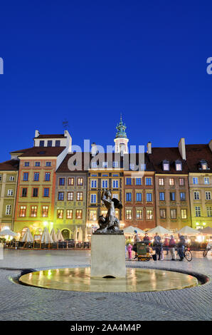 La Place du marché de la vieille ville (Rynek) à Varsovie, Site du patrimoine mondial de l'Unesco. Pologne Banque D'Images