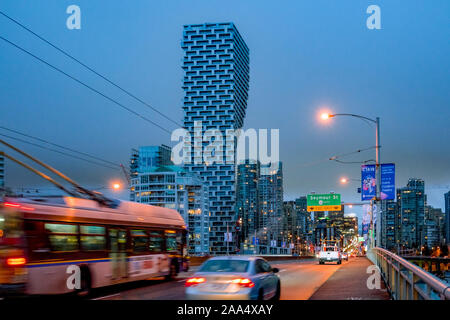 Trajet du matin, Granville Street Bridge, Vancouver, British Columbia, Canada Banque D'Images