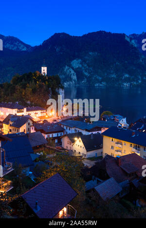 Traunkirchen : le lac Traunsee, église Traunkirchen, chapelle Johannesberg Kapelle en Salzkammergut, Oberösterreich, Autriche, Autriche Banque D'Images