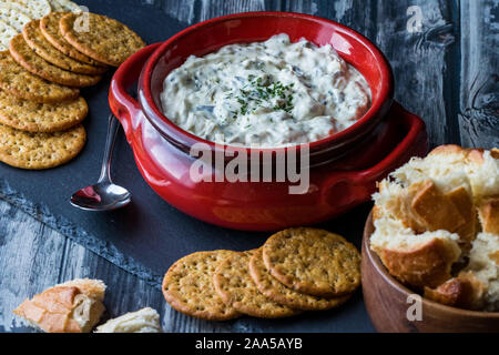 Close up of spinach dip. Banque D'Images