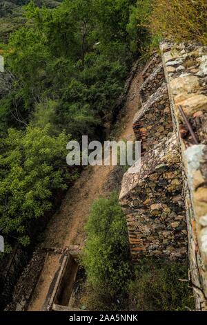 Royals de mines des Douanes, La Libertad, mine de nouvelles mines. Antiogua aammp de oro dans le La Aduana communauté dans la ville magique de Alamos Sonora, Mexique. Dans ses environs sont les Royals de Mines de la douane, la Quintera, La Nacacherán, dans le même lieu est administré par Pedro Perrón. © (© Photo : LuisGutierrez NortePhoto.com) / "Reales de Minas de la Aduana, Mina La Libertad, Minas Nuevas. Antiogua aammp de oro en la comunidad La Aduana en el Pueblo Mágico de Alamos Sonora, Mexique. En sus cercanías se hallan los Reales de Minas de la Aduana, La Quintera, La Nacacherán, en el mismo sitio la poseen don Pedro Banque D'Images