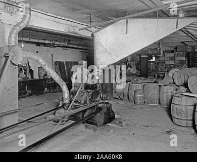 De Guerre - Industries - fabrication de bonbons au chocolat bonbons Pirika Entreprise Usine de ca. 1917-1918 Banque D'Images