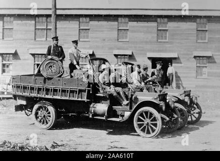 Appareils de lutte contre l'incendie à Camp Sherman, Ohio ca. 1918 Banque D'Images