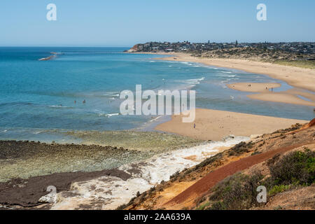 La plage de Southport sur une journée ensoleillée à marée basse à Port Noarlunga South Australia le 19 novembre 2019 Banque D'Images