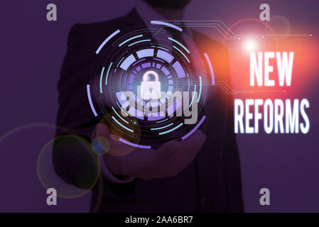 Écrit remarque montrant de nouvelles réformes. Concept d'affaires pour de modifier ou améliorer par le changement de la forme ou l'élimination des défauts Banque D'Images