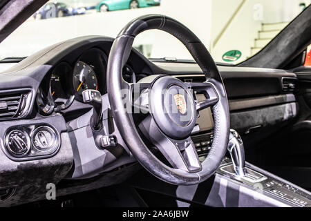 Stuttgart, Allemagne, nov 2019 : rouge métallique Porsche 911 GT3 RS, 2018, 991, série Septième Génération, supersport voiture construite par Porsche Banque D'Images