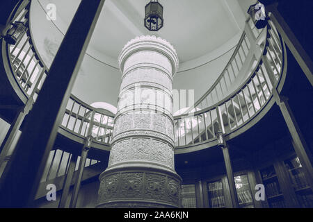 La Lettonie Cesis, ville syrienne. Château du 16ème siècle et de l'intérieur vintage escaliers.18.11.2019 Banque D'Images