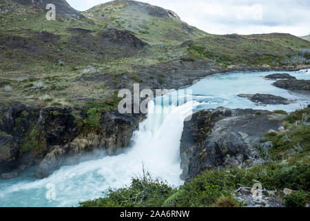 Salto Grande Cascade, parc national Torres del Paine, Patagonie, Chili Banque D'Images