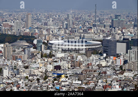 Tokyo, Japon. 19 Nov, 2019. Travaux de construction de l'1,4 milliards de dollars nouveau Stade national, le principal lieu d'exposition pour les 2020 Jeux Olympiques et Paralympiques de Tokyo situé au coeur de Tokyo, a été achevée le Mardi, Novembre 19, 2019. Credit : Natsuki Sakai/AFLO/Alamy Live News Banque D'Images