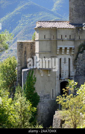 Pont-levis d'entrée du château, Fort, forteresse ou citadelle, conçue par Vauban, à Entrevaux France Banque D'Images