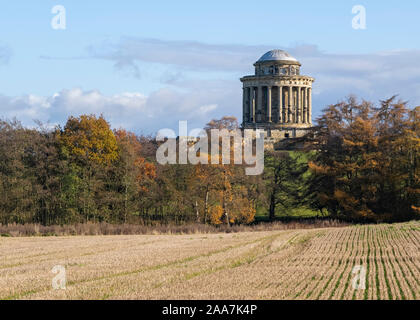 Les symboles du passé, le château Howard, North Yorkshire, UK Banque D'Images