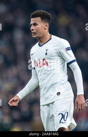 Londres, ANGLETERRE - 22 OCTOBRE : Alli Dele de Tottenham Hotspur lors de la Ligue des Champions groupe B match entre Tottenham Hotspur et Crvena Zvezd Banque D'Images