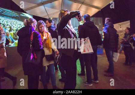 Une exposition et un projet de communication La communication de la Révolution 89 Letna sur plaine (plan Letenska), Prague, République tchèque, le samedi, 1 octobre Banque D'Images