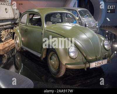 Type 1 VW Coccinelle 1946 GCC V&A à l'exposition 'Voitures accélérer le monde moderne. Banque D'Images
