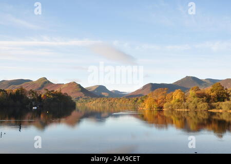 La lumière du matin, Derwent Water, Keswick, Cumbria Banque D'Images