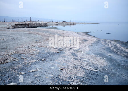 D'abandon et de la pollution à Paris Plage et Mer salant El-Mallahet, California, USA Banque D'Images