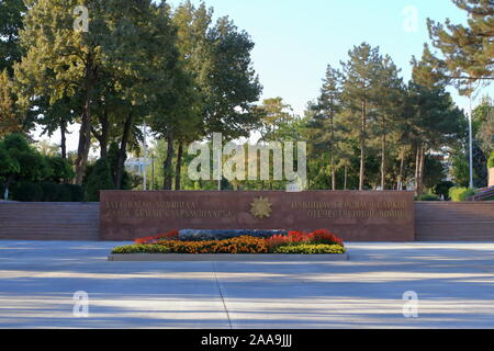 1 octobre 2019 - Tachkent (Ouzbékistan), flamme éternelle, Bratskiye Mogily Monument Banque D'Images