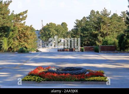 1 octobre 2019 - Tachkent (Ouzbékistan), flamme éternelle, Bratskiye Mogily Monument Banque D'Images