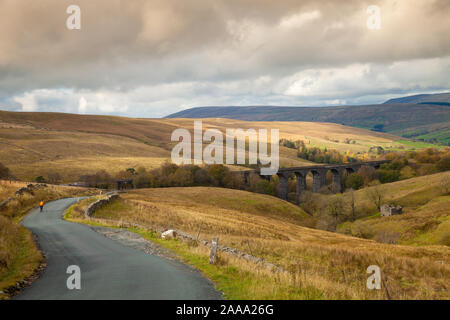 Tête de dent Viaduc Dentdale Yorkshire Dales Cumbria England Banque D'Images