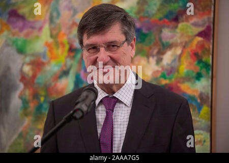 Bonn, Allemagne. 19 Nov, 2019. Le Professeur Dr. Karl-Heinz PAQUE, Président de la direction, Fondation Friedrich Naumann pour la liberté, l'homme politique, le FDP, à son discours, Walter Scheel, 5e prix Walter Scheel Prix le 19.11.2019 à la Villa Hammerschmidt à Bonn, dans le monde de l'utilisation | Crédit : afp/Alamy Live News Banque D'Images