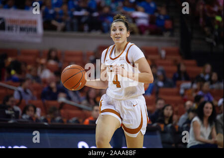 20 novembre 2019 : Texas longhorns Isabel Palmer # 04 en action au cours de la Basket-ball match contre le UTRGV au Frank Erwin Center à Austin, TX. Mario Cantu/CSM Banque D'Images