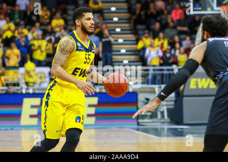 Oldenburg, en Italie. 20 Nov, 2019. Tyler 55 larsonduring EWE Baskets Oldenburg vs Aquila trente, le basket-ball Championnat EuroCup à Oldenburg, Allemagne, 20 novembre 2019 - LPS/Michele Morrone Crédit : Michele Morrone/fil LPS/ZUMA/Alamy Live News Banque D'Images