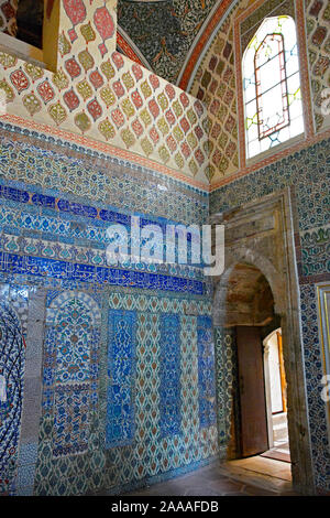 La Imperial Hall en Harem du Palais de Topkapi à Istanbul, Turquie. Aussi connu sous le canapé impériale, la salle du trône à l'intérieur ou la salle des détournements Banque D'Images