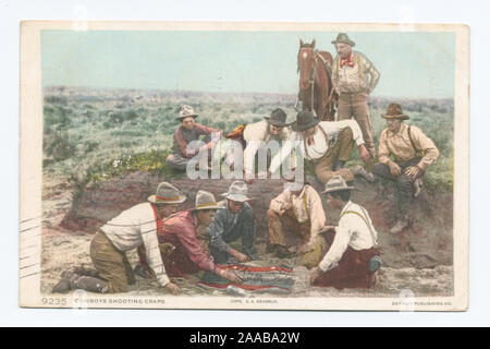 Detroit est devenu l'entreprise d'édition. Nouvelles mentions légales avec palette de l'artiste marque. Inclus des images avec les dates antérieures à 1906. ; Cowboys Shooting Craps Banque D'Images