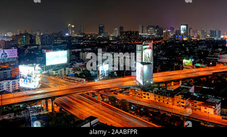 Bangkok Cross Roads Night Banque D'Images