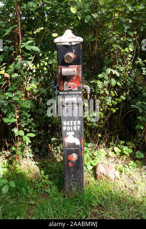 Point d'eau sur le Canal de Monmouthshire et Brecon, Powys, Talybont sur l'Usk, dans le sud du Pays de Galles, Royaume-Uni Banque D'Images