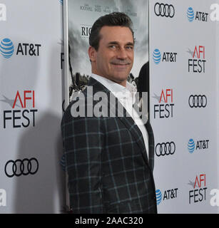 Los Angeles, United States. 20 Nov, 2019. Acteur Jon Hamm assiste à la première de sa nouvelle motion picture drama 'Richard Jewell" au théâtre chinois de Grauman dans la section Hollywood de Los Angeles le mercredi, Novembre 20, 2019. Scénario : American security guard Richard Jewell (Paul Walter Hauser) sauve des milliers de vies à partir de l'explosion d'une bombe au Jeux Olympiques de 1996, mais il est dénigré par les journalistes et la presse qui a faussement déclaré qu'il était un terroriste. Photo par Jim Ruymen/UPI. Credit : UPI/Alamy Live News Banque D'Images