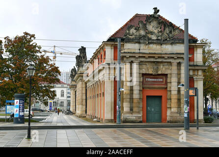 Potsdam, Allemagne. 06 Nov, 2019. Le Musée du Film de Potsdam est situé dans la ville de Potsdam du Marstall Palace. Elle a été fondée en 1981 sous le nom de 'Filmmuseum der DDR". Depuis 1990 'Filmmuseum Potsdam'. Credit : Soeren Stache/dpa-Zentralbild/ZB/dpa/Alamy Live News Banque D'Images