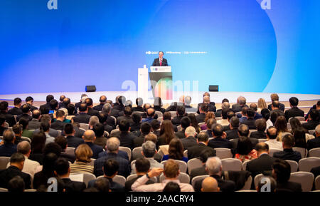 Beijing, Chine. 21 Nov, 2019. Le Vice-président chinois Wang Qishan aborde la cérémonie d'ouverture de la nouvelle économie en 2019 le Forum de Beijing, capitale de Chine, le 21 novembre, 2019. Credit : Zhai Jianlan/Xinhua/Alamy Live News Banque D'Images