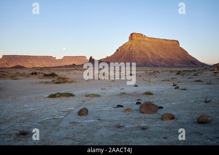 Factory Butte dans l'Utah, USA Banque D'Images