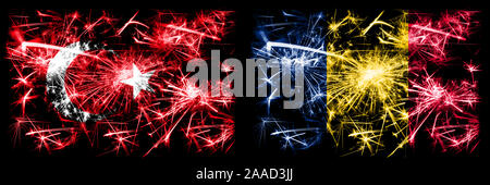 La Turquie, Bain Turc, Tchadiens Tchad vs Nouvel An fête drapeaux fireworks mousseux fond concept. Combinaison de deux états abstraits des drapeaux. Banque D'Images