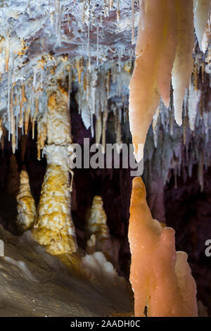 El Soplao est une grotte située dans les municipalités de Rionansa, ValdÃ HerrerÃ-as¡liga et, Cantabria, Spain, Europe Banque D'Images