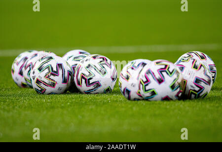 Fonction, Spielbaelle, le ballon de l'Euro2020, Uniforia EM2020, championnat d'Europe, Euro, Adidas, balle, Baelle, Bvsslle Laenderspiel, football, championnat d'Europe, Qualification Groupe C 9. journée, l'Allemagne (GER) - Belarus (BLR) 4 : 0, le Borussia Mönchengladbach 16.11.2019 dans/de l'Allemagne. ¬ | conditions dans le monde entier Banque D'Images