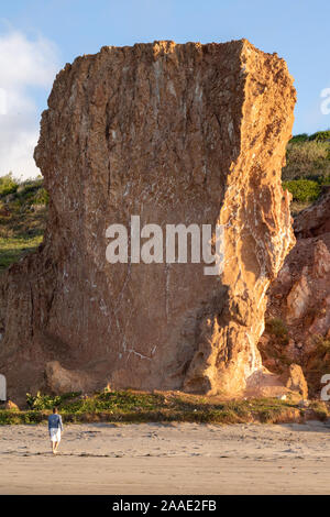 Coucher du soleil sur la falaise d'icapui dans le nord du Brésil Banque D'Images