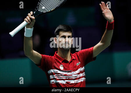 Madrid, Espagne. 21 Nov 2019. Benoit Paire de l'équipe nationale de France vs Novak Djokovic la Serbie de l'équipe nationale dans la Coupe Davis de tennis qui s'est tenue à la boîte magique à Madrid.Djokovic vainqueur Photo : Juan Carlos Rojas/Photo Alliance | utilisée dans le monde entier : dpa Crédit photo alliance/Alamy Live News Banque D'Images