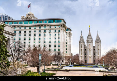 Joseph Smith Memorial Building et Temple de Salt Lake City de Salt Lake City, Utah Banque D'Images