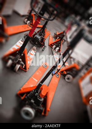 Le transpalette manuel Banque D'Images