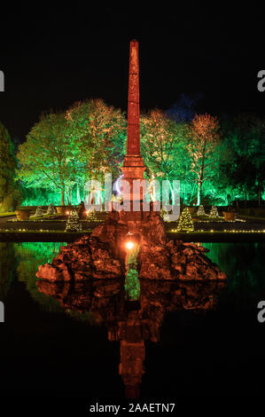 Blenheim Palace, Oxfordshire, UK. 21 Nov, 2019. Des installations lumineuses dans les motifs de Blenheim Palace dans le cadre de leur célébration de Noël. Crédit : Andrew Walmsley/Alamy Live News Banque D'Images