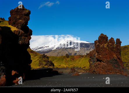 Rock formation, et Djupalonssandur beach Dritvik, Parc National Snaefellsjokull, Snaefellsnese Grundarfjodur en presqu'île, l'Islande Banque D'Images