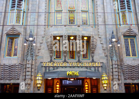 Pathé Tuschinski, à l'origine Théâtre Tuschinski, cinéma aux Pays-Bas , Amsterdam, Pays-Bas. Banque D'Images