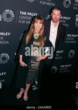 Los Angeles, Californie, USA 21 novembre 2019 L'actrice Jane Seymour et son fils Sean Flynn assiste au Paley Center for Media's La Paley Distinctions : un hommage particulier à la comédie à la télévision Legends le 21 novembre 2019 à l'hôtel Beverly Wilshire Hotel à Beverly Hills, Californie, USA. Photo de Barry King/Alamy Live News Banque D'Images