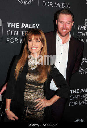 Los Angeles, Californie, USA 21 novembre 2019 L'actrice Jane Seymour et son fils Sean Flynn assiste au Paley Center for Media's La Paley Distinctions : un hommage particulier à la comédie à la télévision Legends le 21 novembre 2019 à l'hôtel Beverly Wilshire Hotel à Beverly Hills, Californie, USA. Photo de Barry King/Alamy Live News Banque D'Images