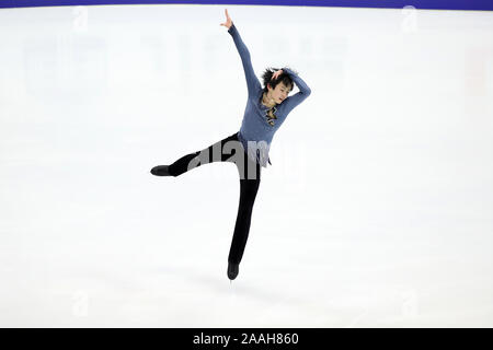 Koshiro du Japon au cours de la Shimada ISU Grand Prix of Figure Skating Trophée NHK 2019 Men's pratique à Sekisuiheim Makomanai Ice Arena, à Sapporo, Hokkaido, Japon, le 22 novembre 2019. Credit : Kiyoshi Sakamoto/AFLO/Alamy Live News Banque D'Images