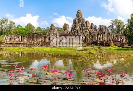 Paysage avec temple Bayon à Angkor Thom, Siem Reap, Cambodge Banque D'Images