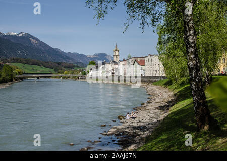 Le petit village de Rattenberg, la plus petite localité de Tyrol en termes de surface, est connue comme la "ville de verre du Tyrol". Banque D'Images