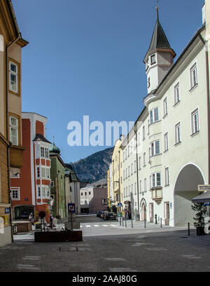 Le petit village de Rattenberg, la plus petite localité de Tyrol en termes de surface, est connue comme la "ville de verre du Tyrol". Banque D'Images